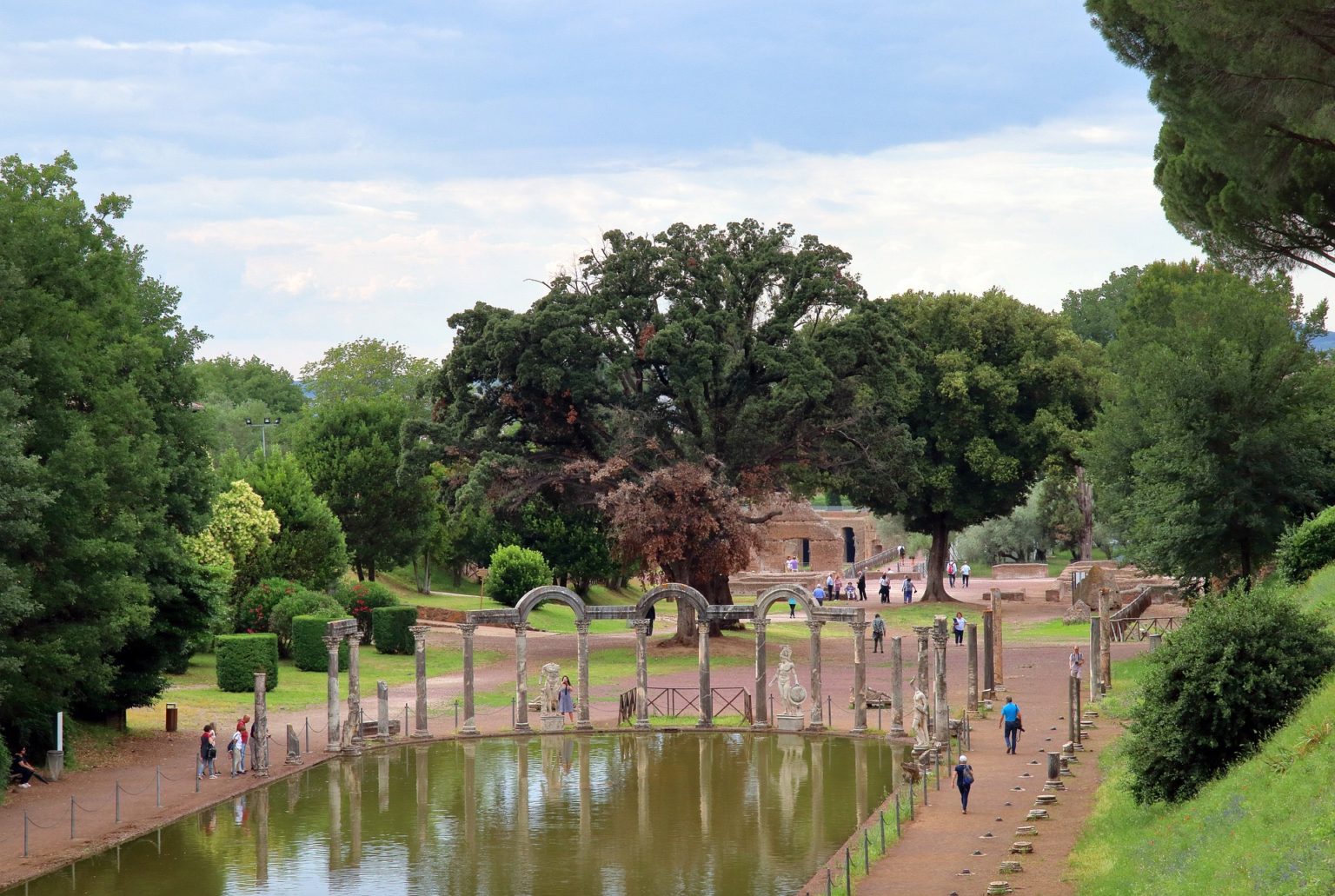 Villa Adriana Tivoli photo by Pixabay