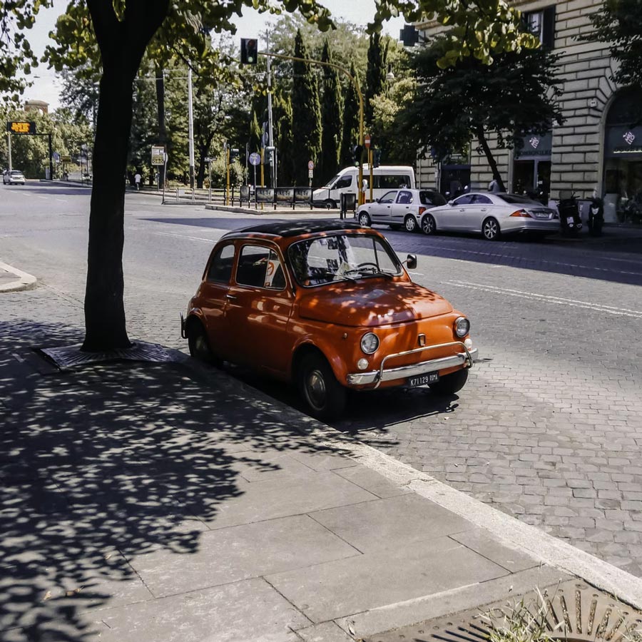 Bon à savoir Traverser la route photo by Sergio Ortiz Unsplash