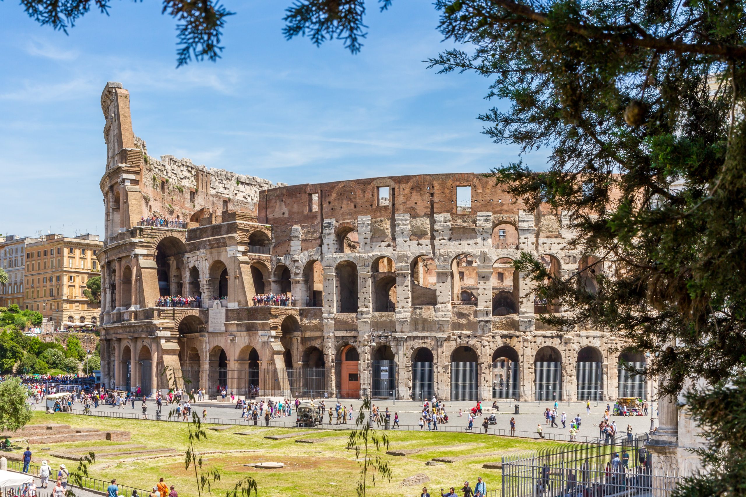 Visita Colosseo, Visite du Colisée photo by Dan Harrson Unsplash