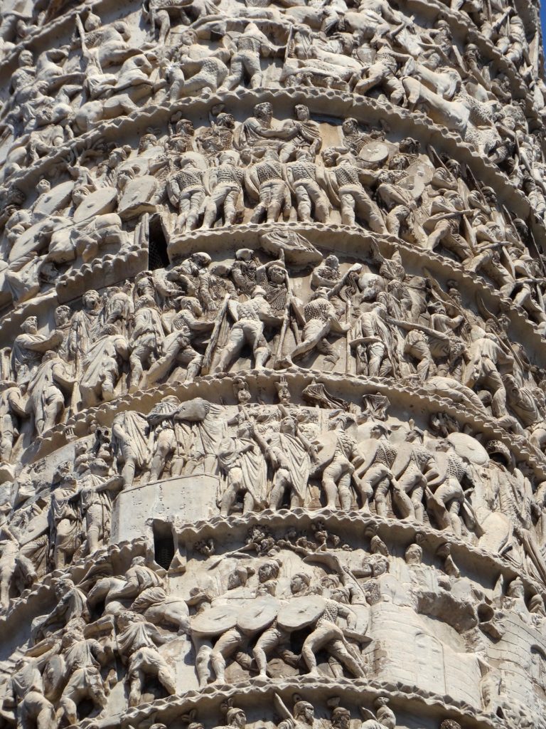 Visite des Forums Impériaux Photo by Djedj Pixabay